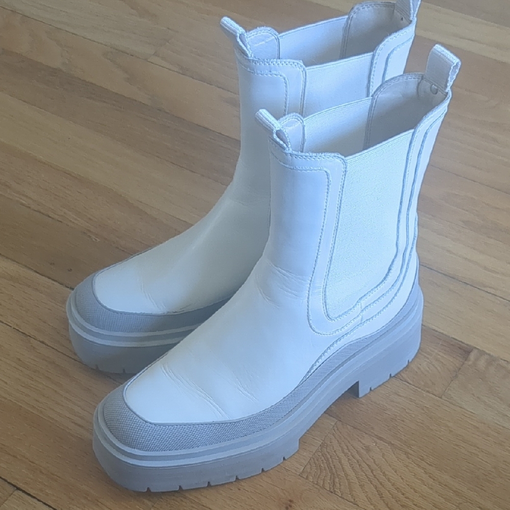 Sam Edwlman White Lulia Boots